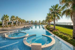 Blue Lagoon Palace 